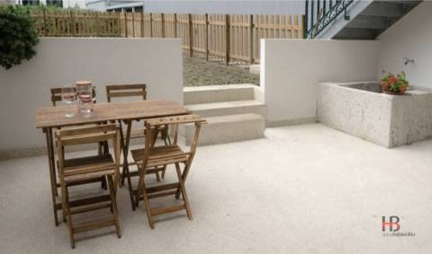 Apartamento T0+1 com Jardim e Logradouro no Centro do Porto