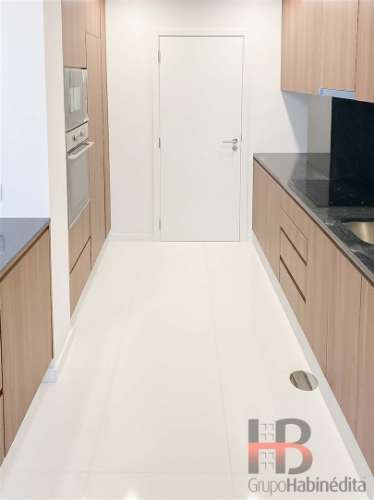 Apartamento T4 Venda em Cedofeita, Santo Ildefonso, Sé, Miragaia, São Nicolau e Vitória,Porto