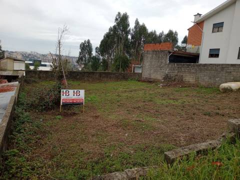 Terreno Urbano  Venda em Macieira de Sarnes,Oliveira de Azeméis
