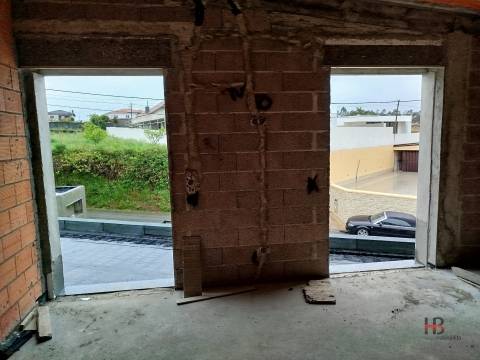 Moradia Geminada T3 Venda em Santa Maria da Feira, Travanca, Sanfins e Espargo,Santa Maria da Feira