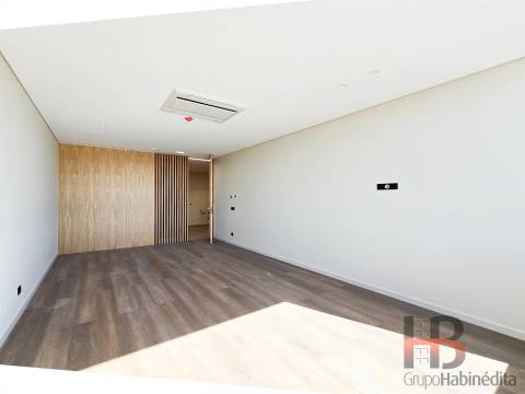 Escritório  Arrendamento em Sandim, Olival, Lever e Crestuma,Vila Nova de Gaia