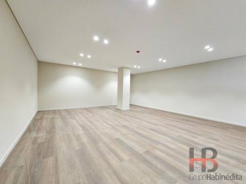 Escritório  Arrendamento em Sandim, Olival, Lever e Crestuma,Vila Nova de Gaia