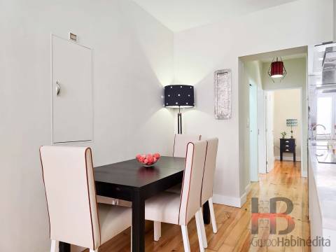 Apartamento T2 Venda em Cedofeita, Santo Ildefonso, Sé, Miragaia, São Nicolau e Vitória,Porto