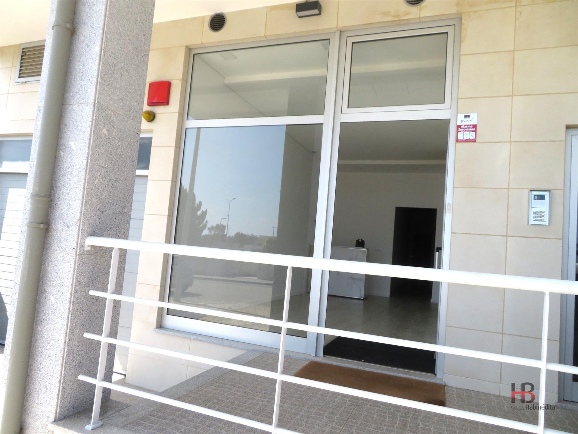 Loja  Arrendamento em Santa Maria da Feira, Travanca, Sanfins e Espargo,Santa Maria da Feira