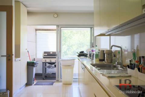 Apartamento T4 Arrendamento em Aldoar, Foz do Douro e Nevogilde,Porto