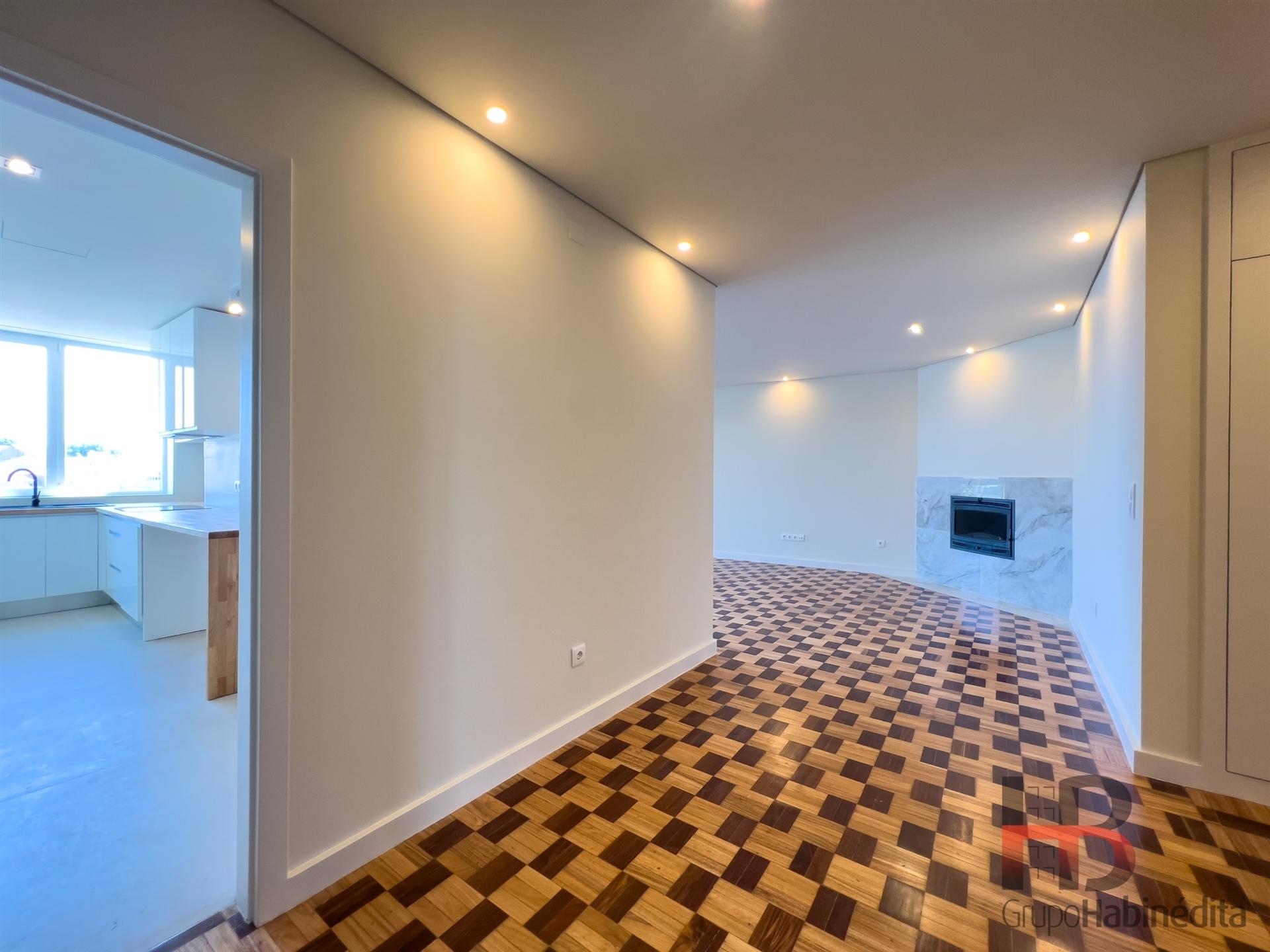 Apartamento T5 Arrendamento em Bonfim,Porto