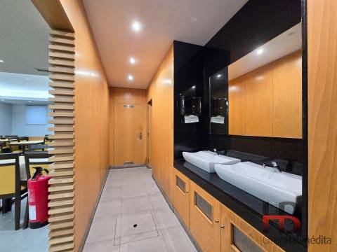 Restaurante  Trespasse em Bougado (São Martinho e Santiago),Trofa