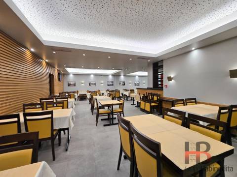 Restaurante  Trespasse em Bougado (São Martinho e Santiago),Trofa