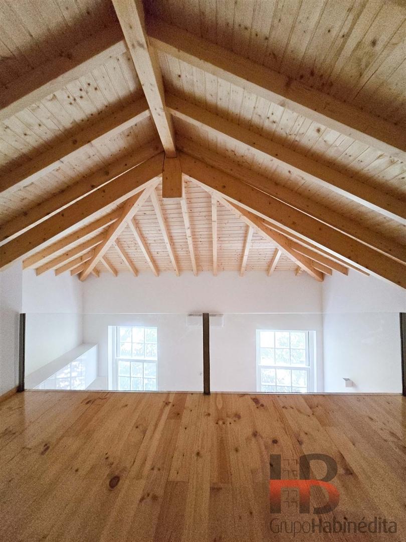 Apartamento T1 DUPLEX Arrendamento em Bonfim,Porto
