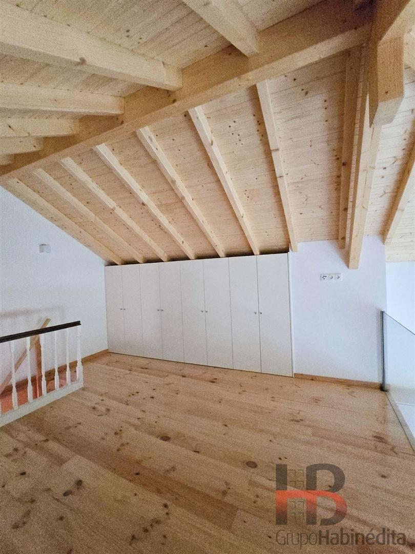 Apartamento T1 DUPLEX Arrendamento em Bonfim,Porto