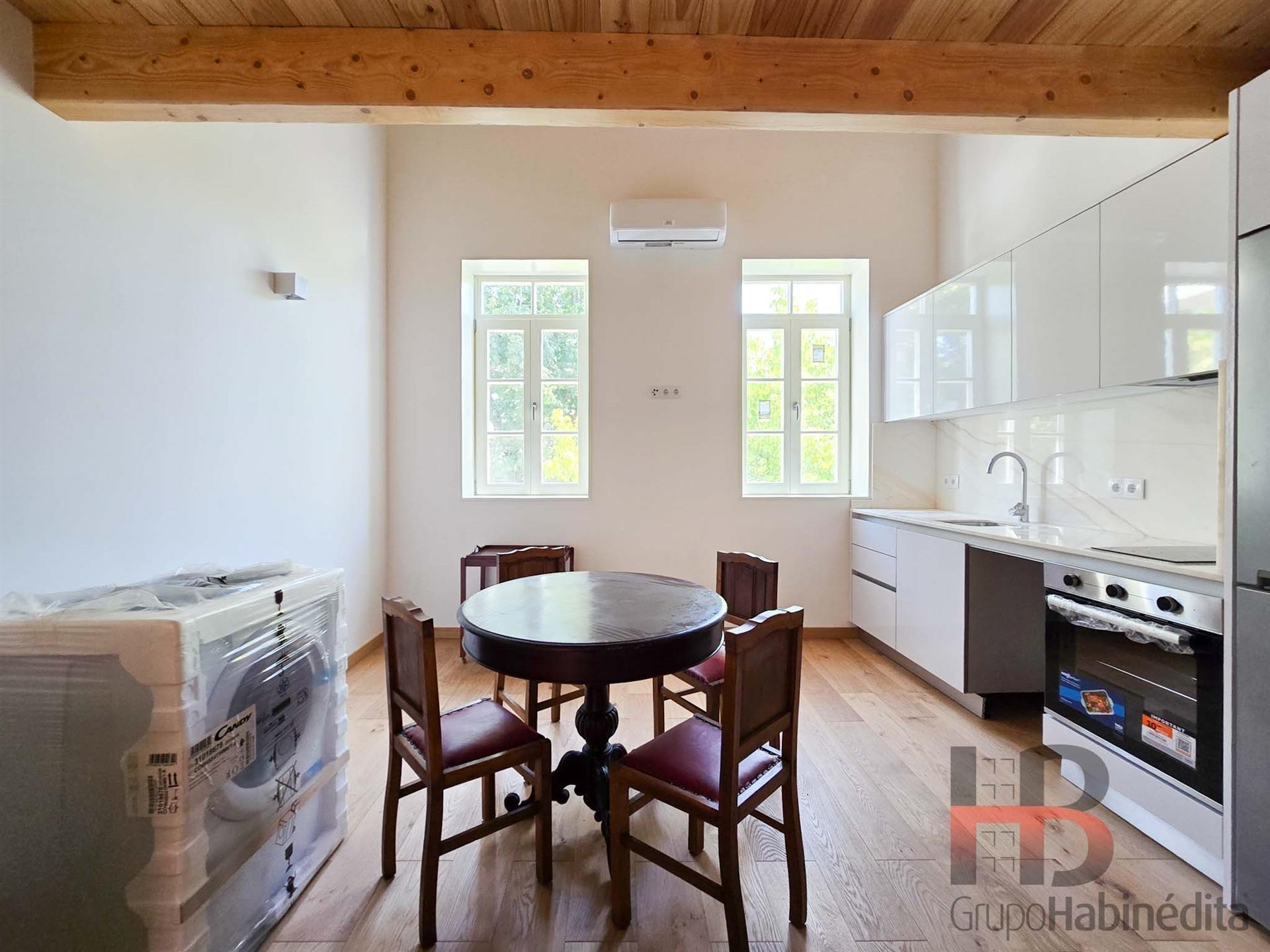 Apartamento T1 DUPLEX Arrendamento em Bonfim,Porto