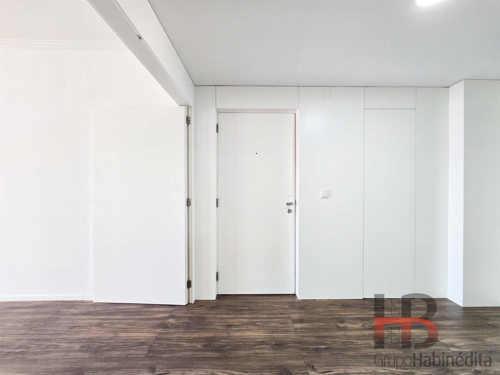 Apartamento T3 Arrendamento em Madalena,Vila Nova de Gaia