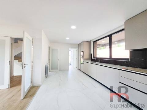 Moradia T4 Venda em Madalena,Vila Nova de Gaia