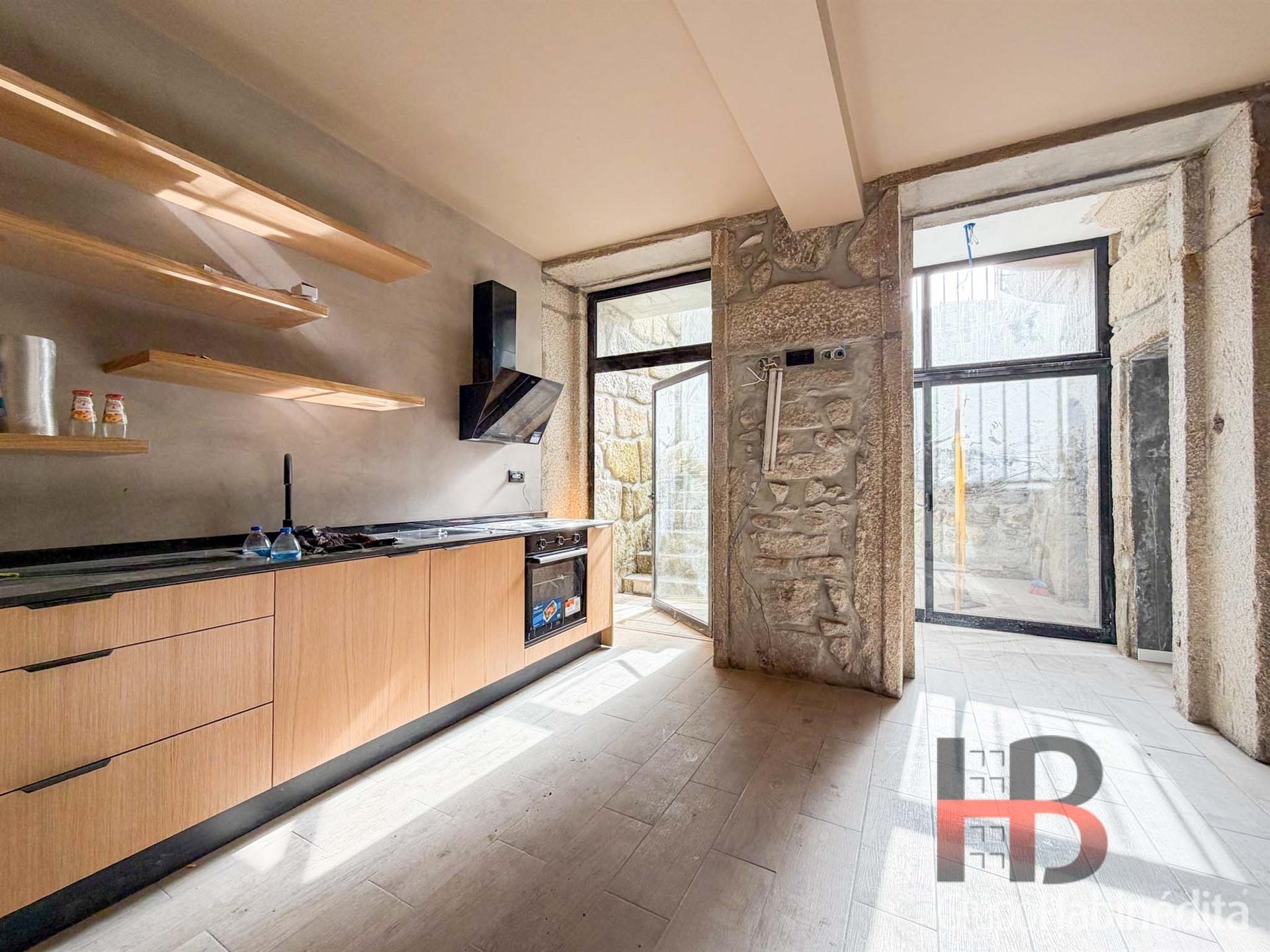 T1 no Porto com jardim privativo.