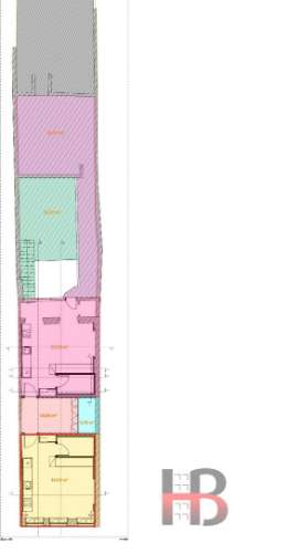 Estúdio na Baixa do Porto com garagem box.