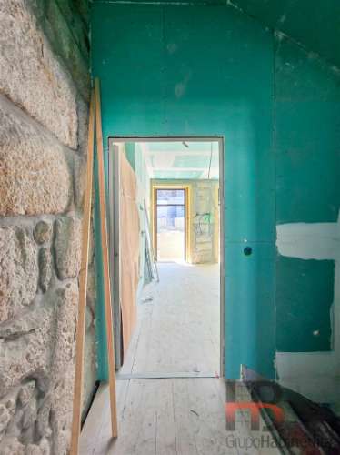 Estúdio no Porto com jardim privativo.