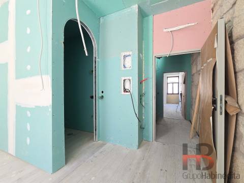 Estúdio no Porto com jardim privativo.