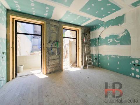 Estúdio no Porto com jardim privativo.