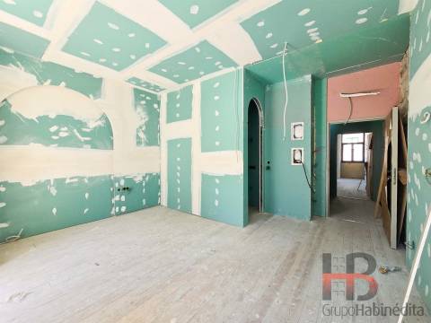 Estúdio no Porto com jardim privativo.