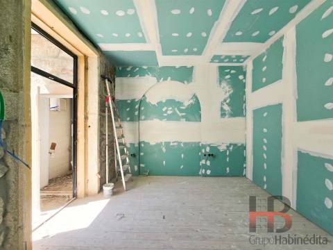 Estúdio no Porto com jardim privativo.