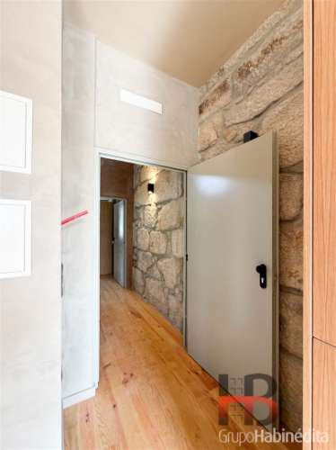 Estúdio no Porto com jardim privativo.