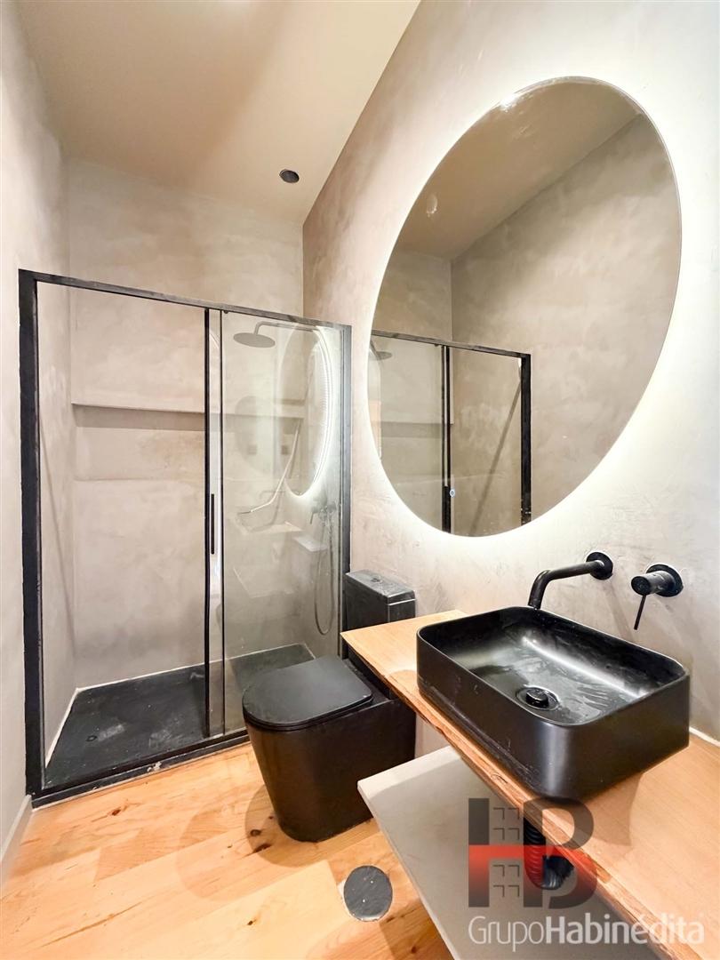 Estúdio no Porto com jardim privativo.