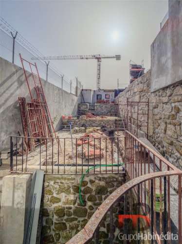 Estúdio no Porto com jardim privativo.