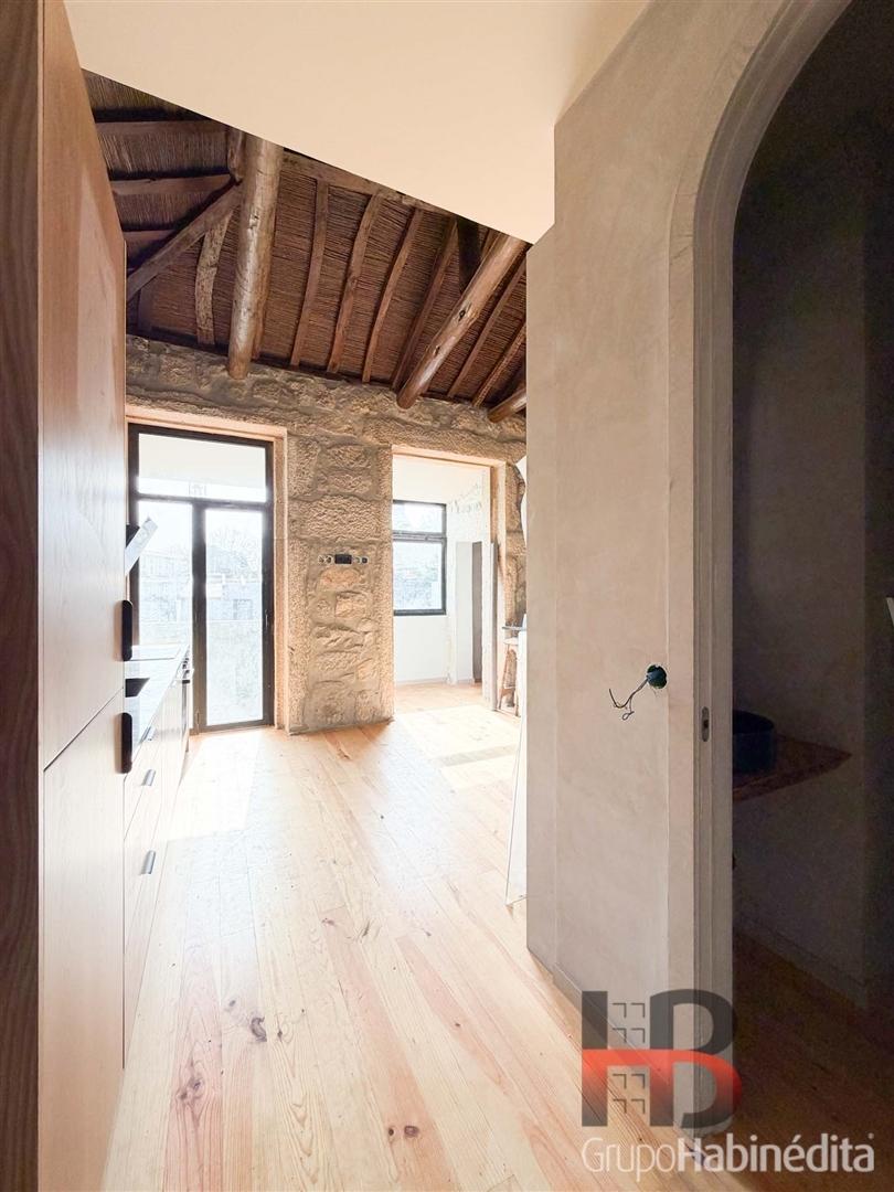 Estúdio no Porto com varanda.