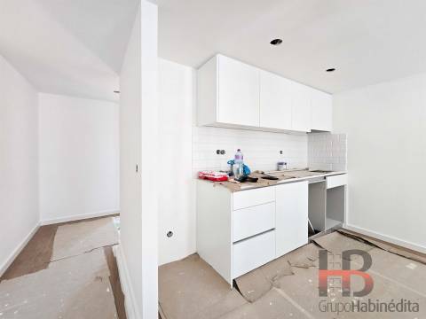 Apartamento T1+1 Mezanino à Venda em Cedofeita – Porto