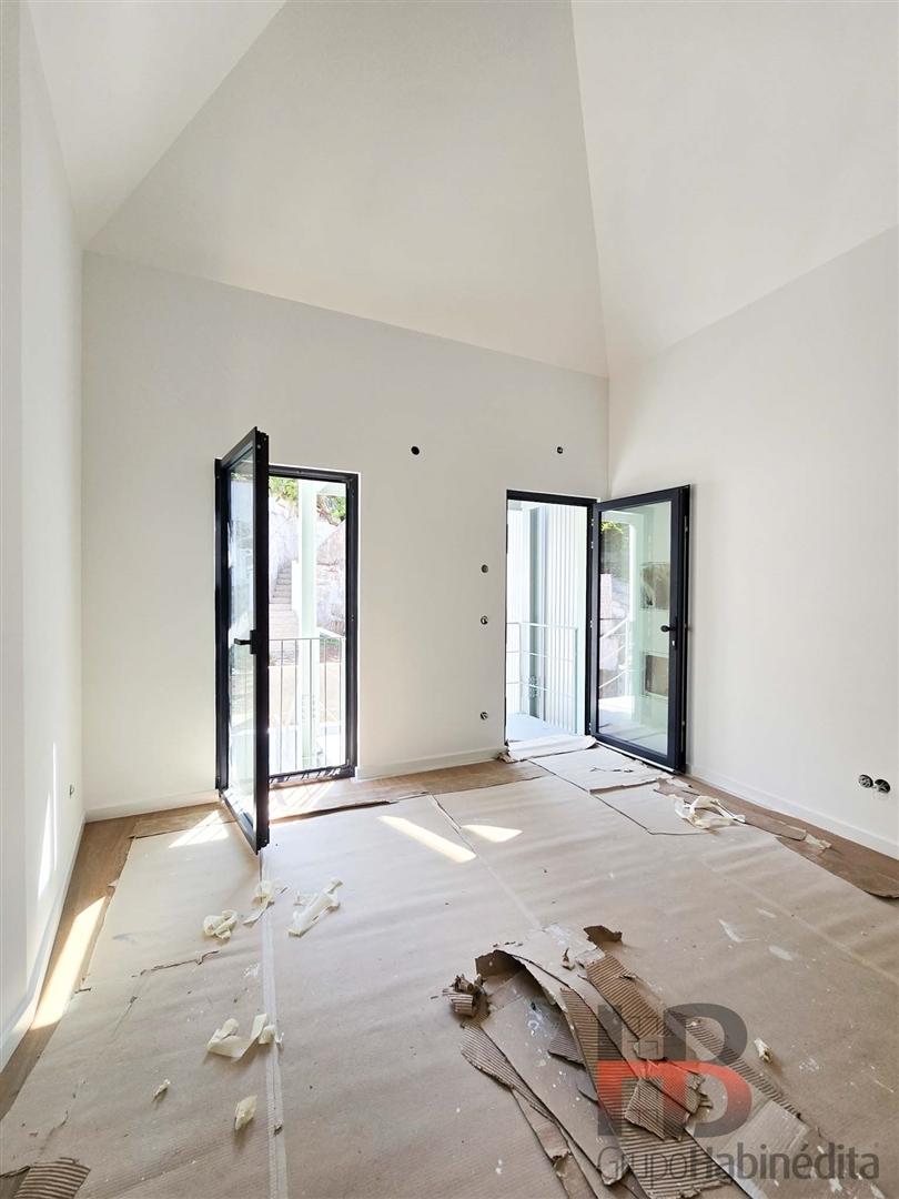 Apartamento T1+1 Mezanino à Venda em Cedofeita – Porto