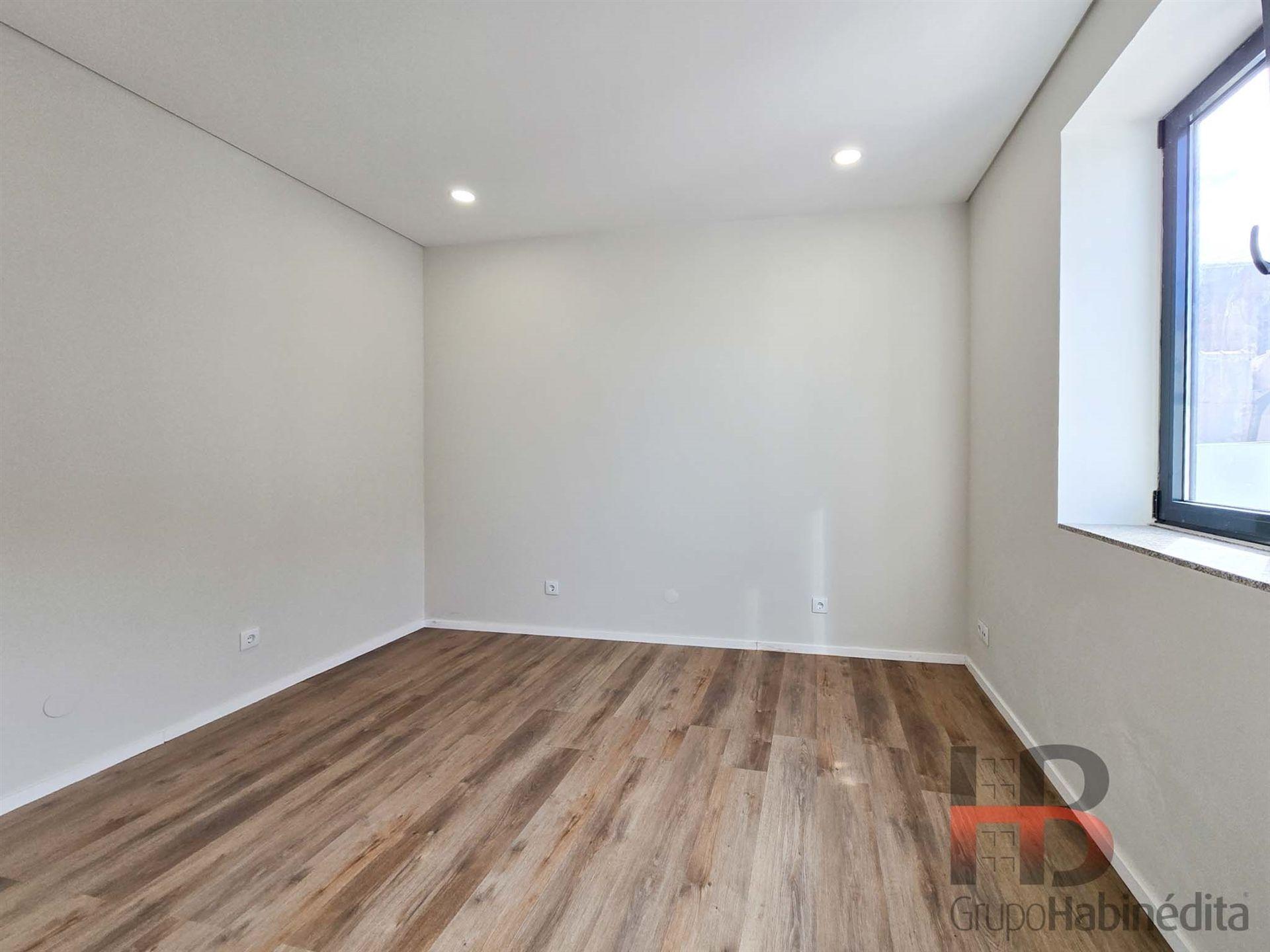 Moradia em Banda T3 Venda em Santa Marinha e São Pedro da Afurada,Vila Nova de Gaia