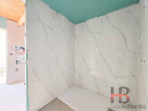 Moradia T1 com Mezanino e Terraço Privativo - Paranhos / Areosa