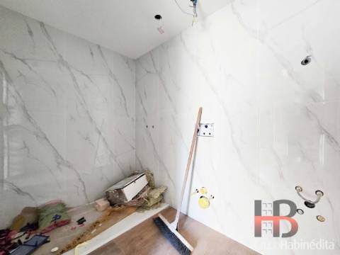 Moradia T1 com Mezanino e Terraço Privativo - Paranhos / Areosa