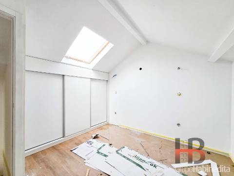 Moradia T1 com Mezanino e Terraço Privativo - Paranhos / Areosa