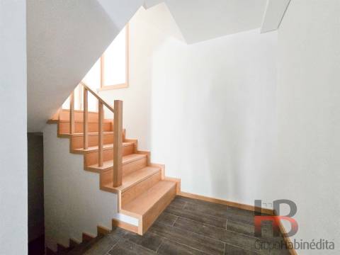 Moradia Geminada T3 Venda em Mafamude e Vilar do Paraíso,Vila Nova de Gaia