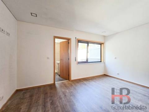 Moradia Geminada T3 Venda em Mafamude e Vilar do Paraíso,Vila Nova de Gaia