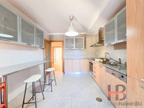 Moradia Geminada T3 Arrendamento em Gulpilhares e Valadares,Vila Nova de Gaia