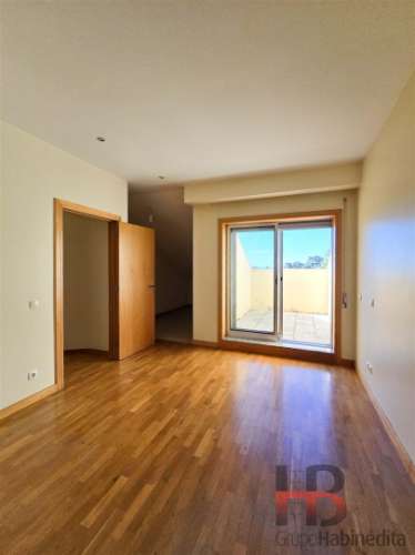 Moradia Geminada T3 Arrendamento em Gulpilhares e Valadares,Vila Nova de Gaia