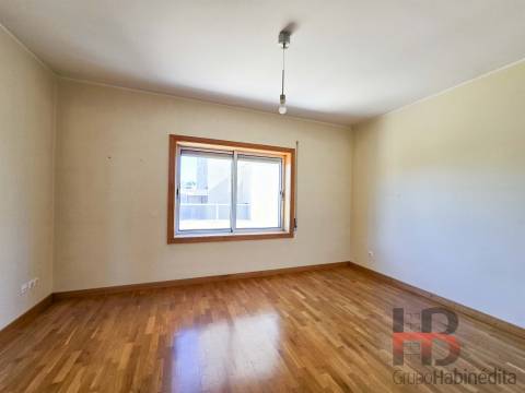 Moradia Geminada T3 Arrendamento em Gulpilhares e Valadares,Vila Nova de Gaia