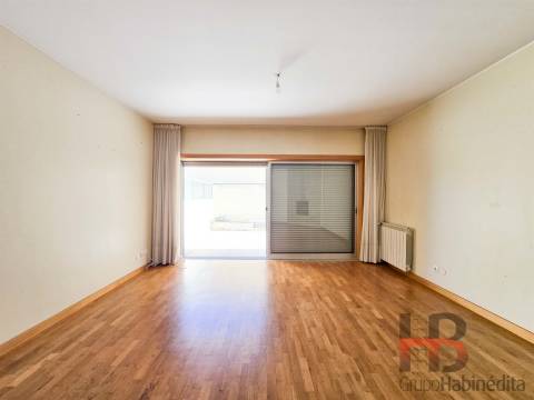 Moradia Geminada T3 Arrendamento em Gulpilhares e Valadares,Vila Nova de Gaia