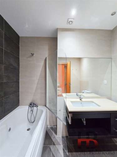 Moradia Geminada T3 Arrendamento em Gulpilhares e Valadares,Vila Nova de Gaia