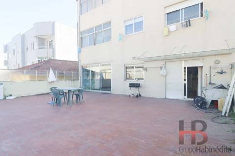 Apartamento T4 Arrendamento em Mafamude e Vilar do Paraíso,Vila Nova de Gaia