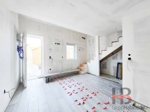 Moradia T1 Venda em Cedofeita, Santo Ildefonso, Sé, Miragaia, São Nicolau e Vitória,Porto