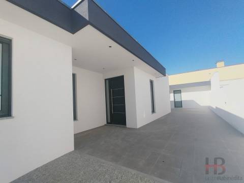 Moradia T4 Venda em Santa Maria da Feira, Travanca, Sanfins e Espargo,Santa Maria da Feira