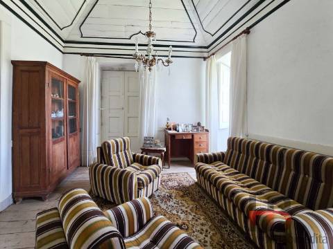 Quinta T8 Venda em Vilarinho dos Freires,Peso da Régua