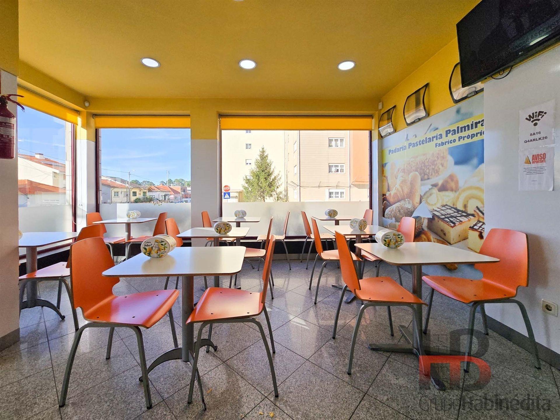 Padaria / Pastelaria  Cedencia de Quotas em Madalena,Vila Nova de Gaia