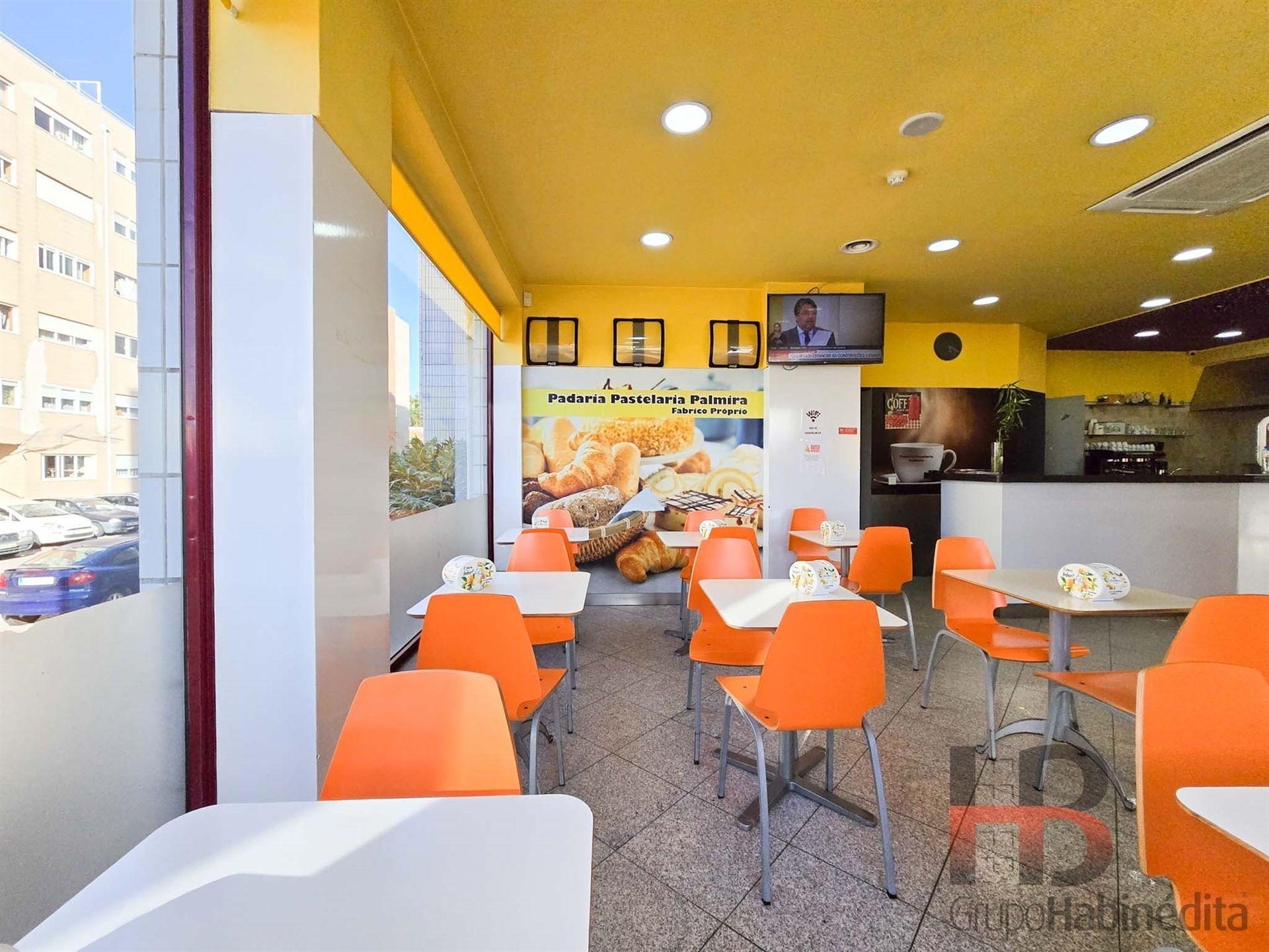 Padaria / Pastelaria  Cedencia de Quotas em Madalena,Vila Nova de Gaia