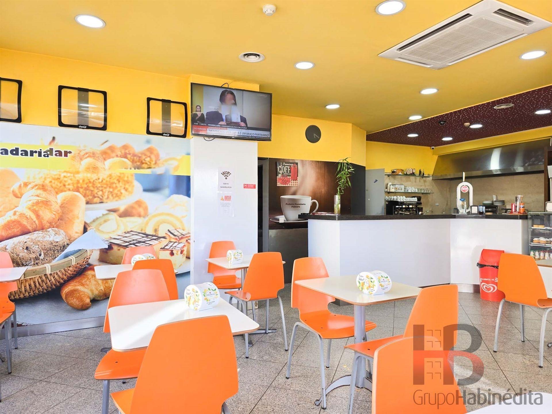 Padaria / Pastelaria  Cedencia de Quotas em Madalena,Vila Nova de Gaia