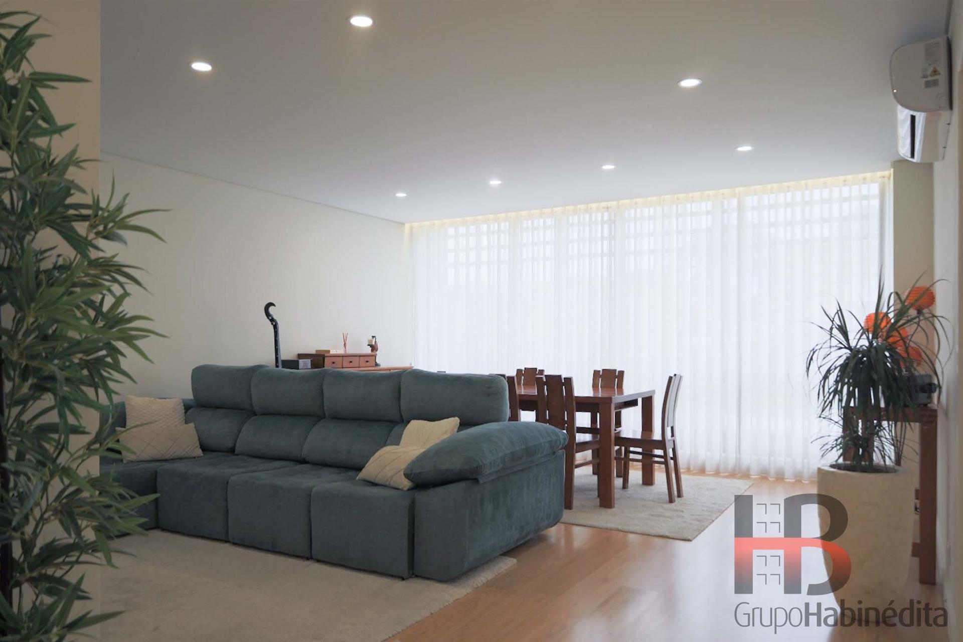 Apartamento T3 Venda em Mafamude e Vilar do Paraíso,Vila Nova de Gaia