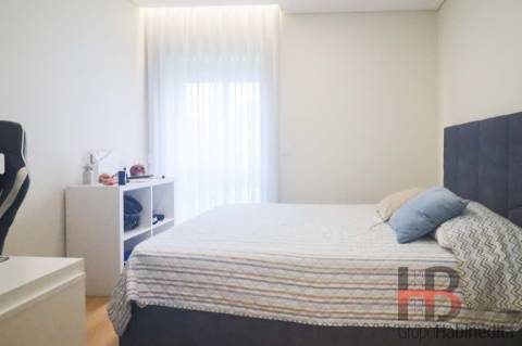 Apartamento T3 Venda em Mafamude e Vilar do Paraíso,Vila Nova de Gaia